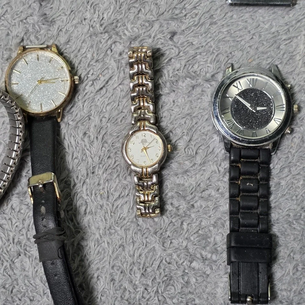 Mixed Brand Watch Lot Waltham Geneva Betty Boop Parts Repair Repair 10+ Vintage